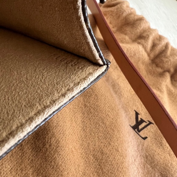 Louis Vuitton monogram florentine pochette - Picture 3 of 11